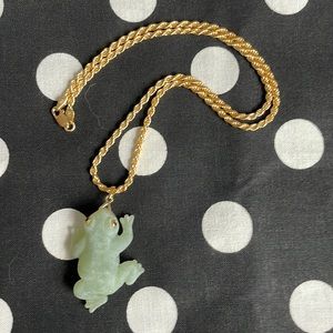 18 karat gold plated jade frog pendant necklace